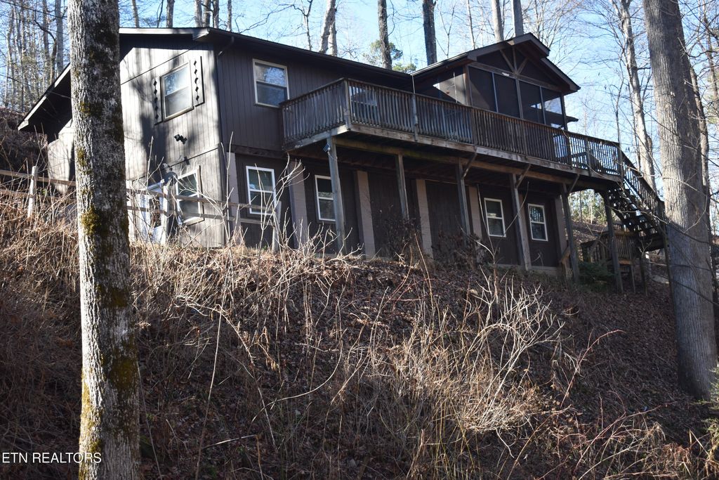 Photo of 514 Gatlin Drive, Gatlinburg, TN 37738 (MLS # 1326390)