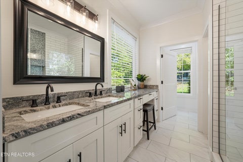 Tiny photo for 262 Mialaquo Circle, Loudon, TN 37774 (MLS # 1360273)