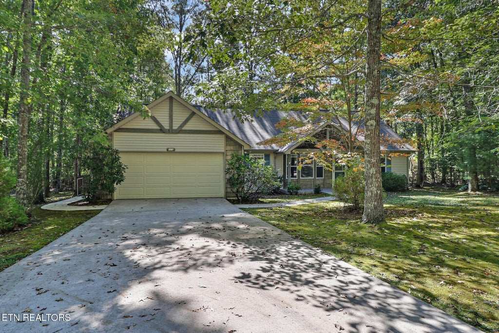 Photo of 113 Devon Rd, Crossville, TN 38558 (MLS # 1358229)