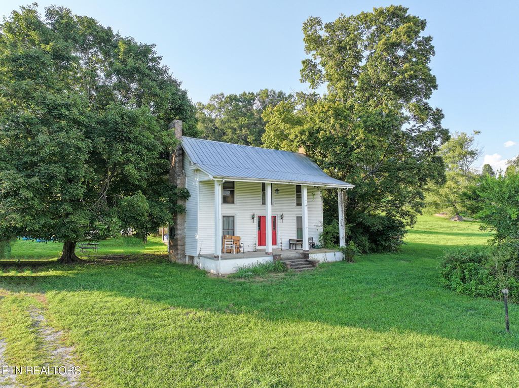 Photo of 2409 Valley Home Rd, Talbott, TN 37877 (MLS # 1312917)