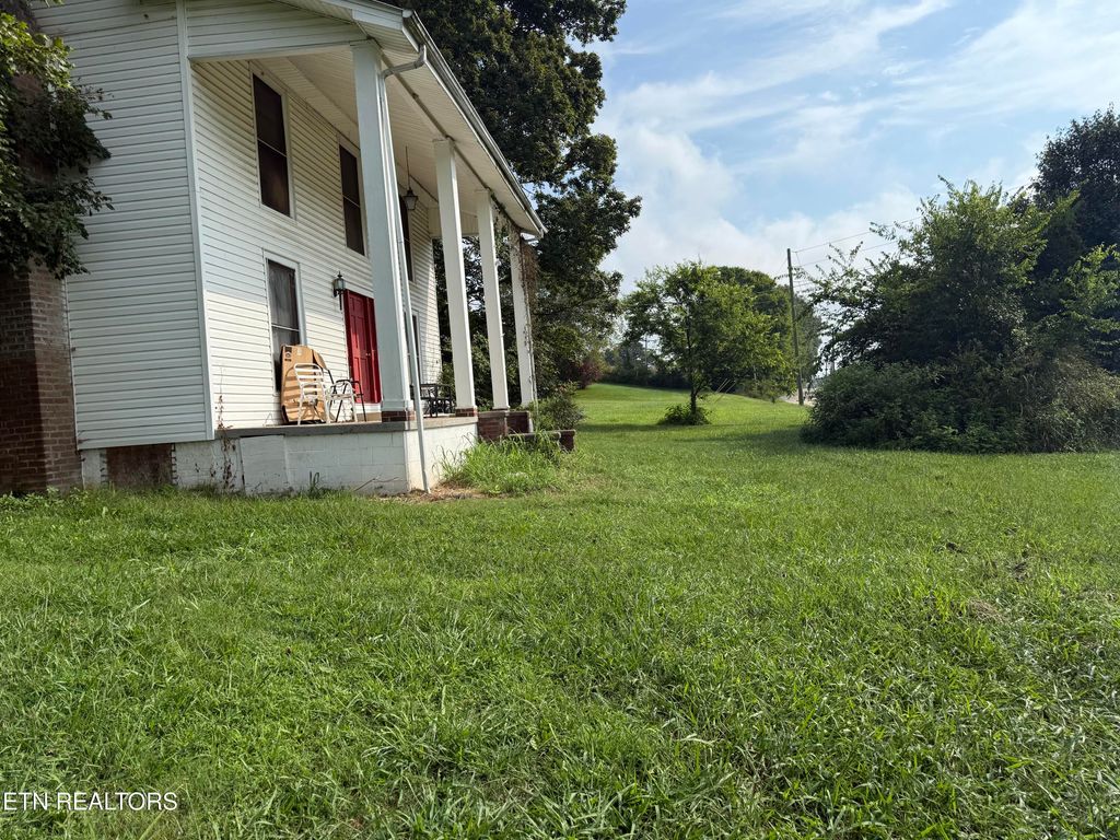 Photo of 2409 Valley Home Rd, Talbott, TN 37877 (MLS # 1312917)