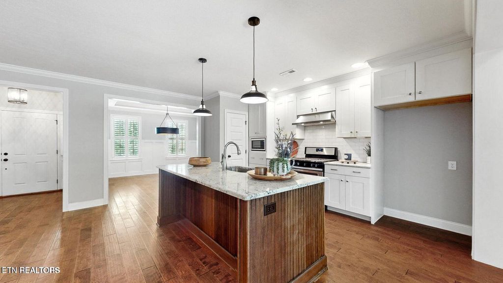 Photo of 471 Roseland Lane, Lenoir City, TN 37772 (MLS # 1322065)