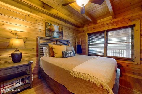 Tiny photo for 2632 Camden Way, Sevierville, TN 37876 (MLS # 1327482)