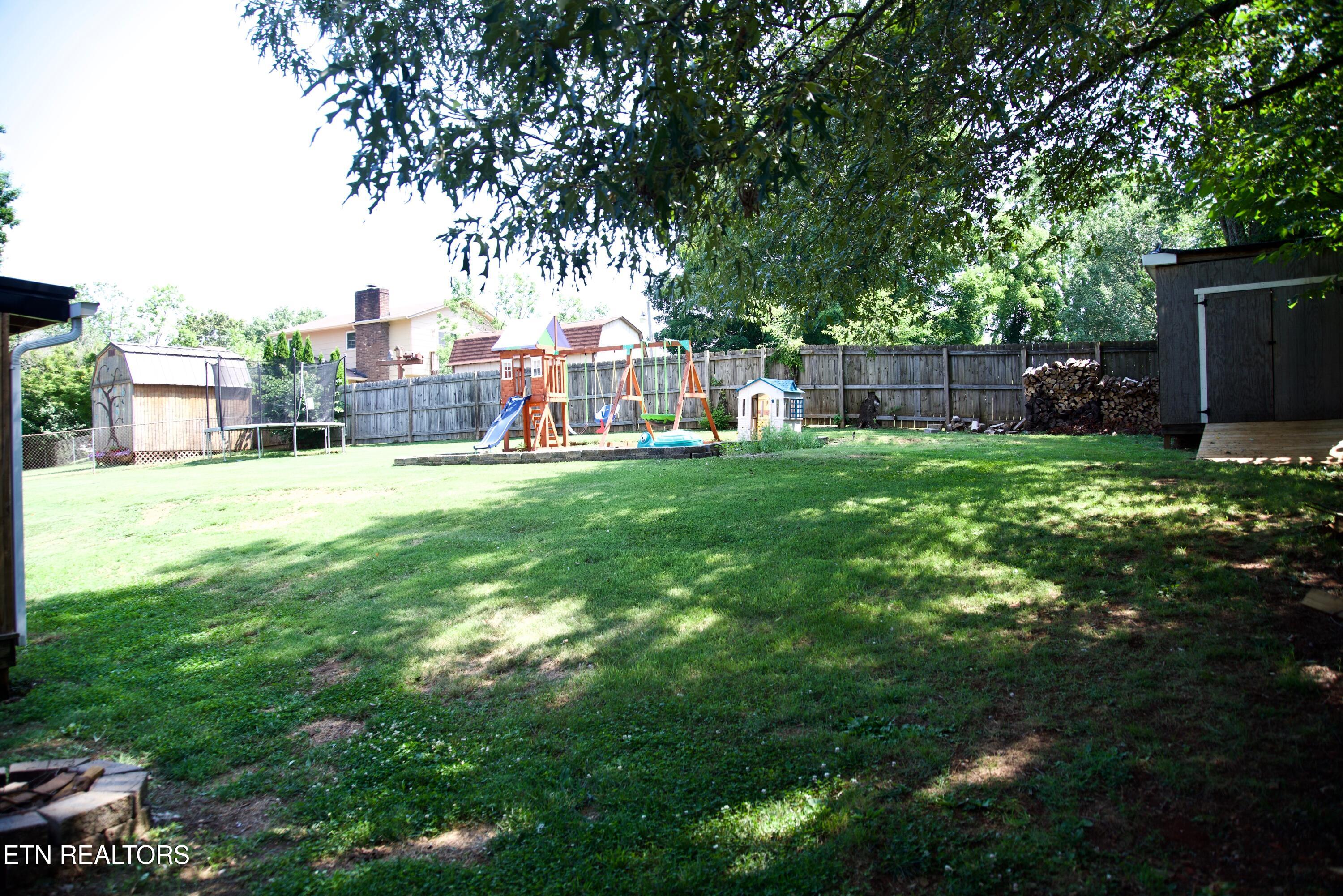 7820 Hallsdale Rd