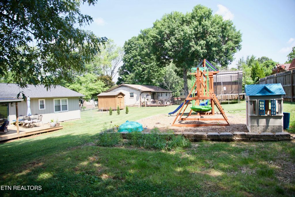 Photo of 7820 Hallsdale Rd, Knoxville, TN 37938 (MLS # 1346088)