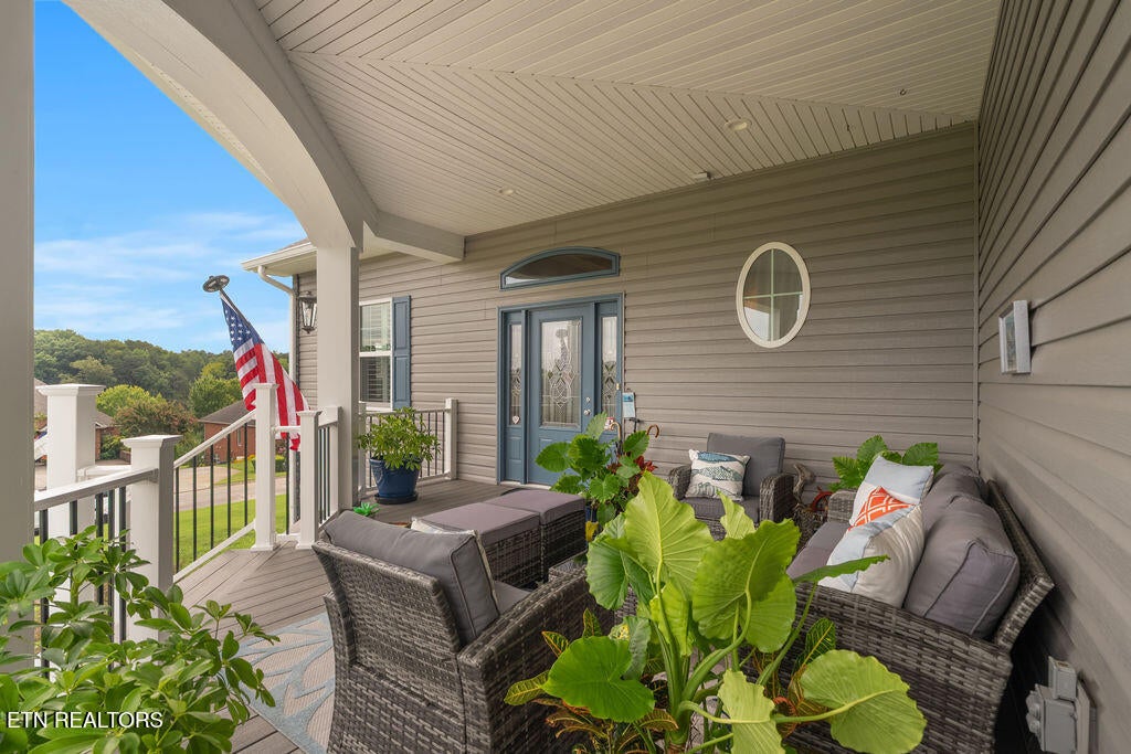 Photo of 367 Back Nine Drive, Baneberry, TN 37890 (MLS # 1351932)