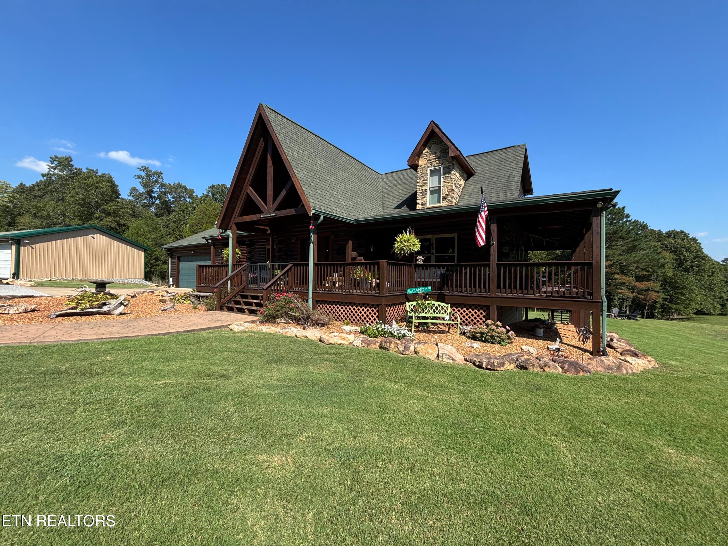 160 Turkey Ridge Rd