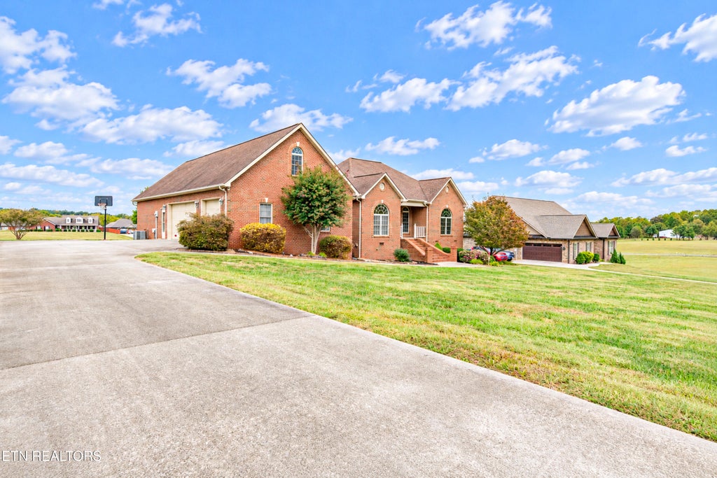 Photo of 616 Kinsey Davis Drive, Walland, TN 37886 (MLS # 1358241)
