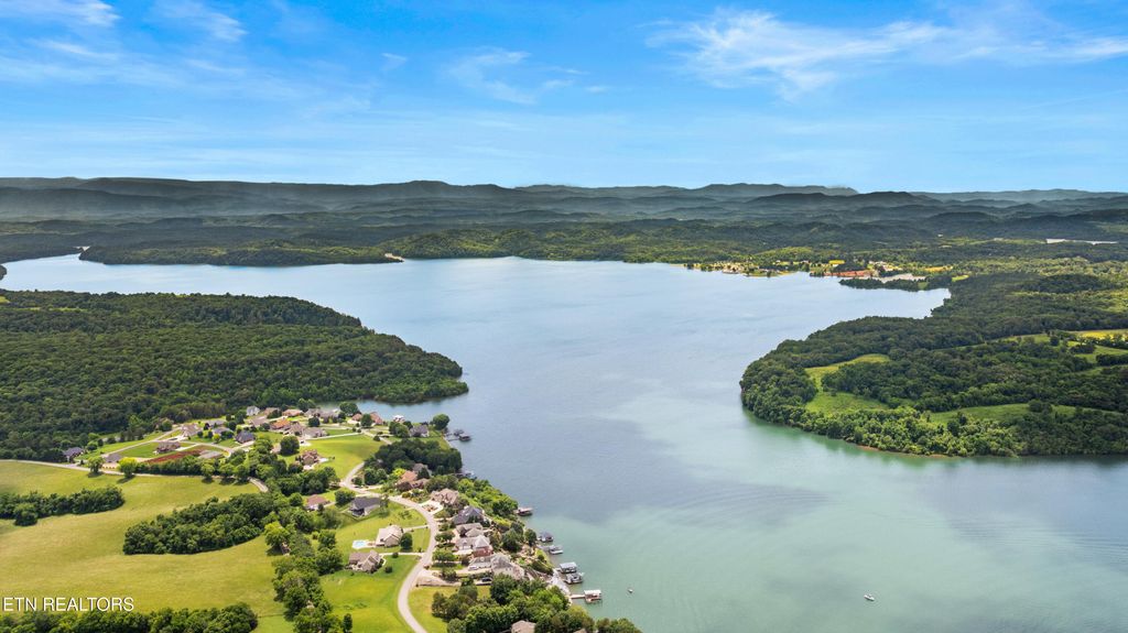 Photo of Settlers Pointe Blvd, Maryville, TN 37801 (MLS # 1326855)