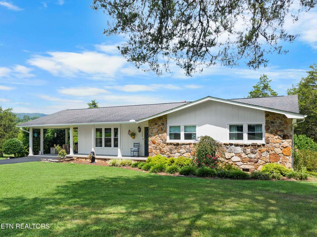 Photo of 198 Red Cedar Rd, LaFollette, TN 37766 (MLS # 1312947)