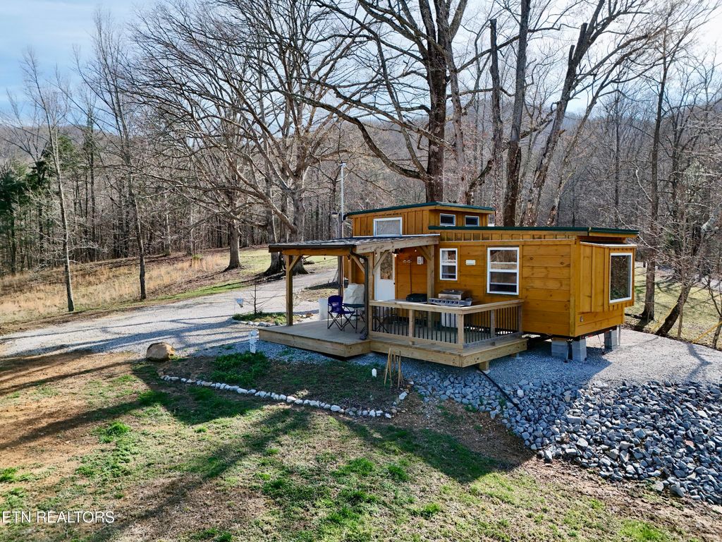 Photo of 293 Herbert Shannon Rd, Sunbright, TN 37872 (MLS # 1334035)