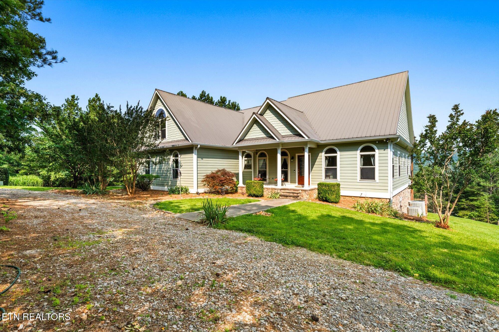 300 County Road 876