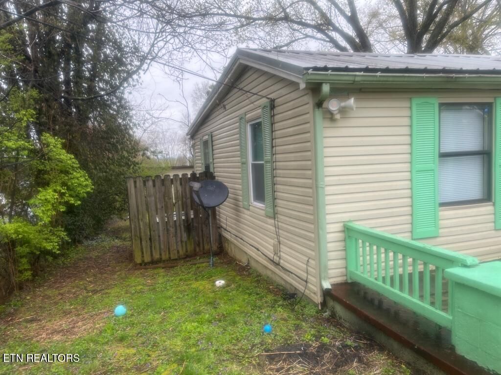 Photo of 3015 Sunset Ave, Knoxville, TN 37914 (MLS # 1326097)