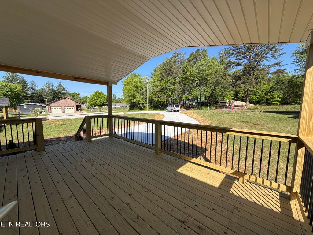 Photo of 1310 W Beaver Creek Drive, Powell, TN 37849 (MLS # 1337714)