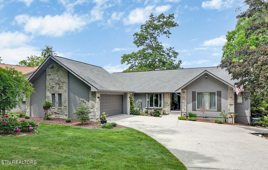 Photo of 197 Markham Lane, Crossville, TN 38558 (MLS # 1340024)