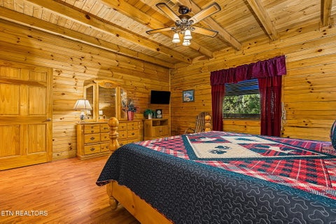 Tiny photo for 817 Boone Acres Lane, Pigeon Forge, TN 37863 (MLS # 1359875)
