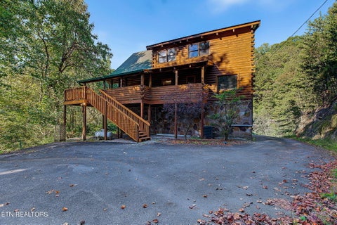 Tiny photo for 817 Boone Acres Lane, Pigeon Forge, TN 37863 (MLS # 1359875)