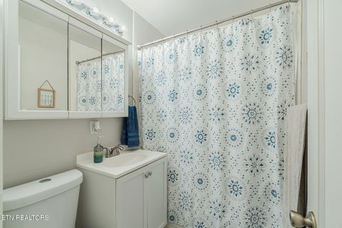 Tiny photo for 1034 E Churchwell Ave, Knoxville, TN 37917 (MLS # 1349515)