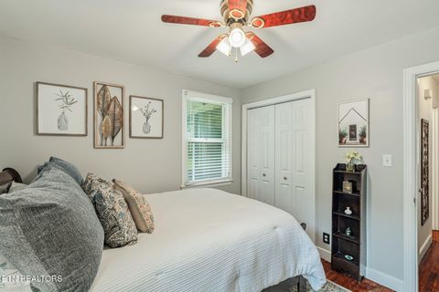 Tiny photo for 1034 E Churchwell Ave, Knoxville, TN 37917 (MLS # 1349515)