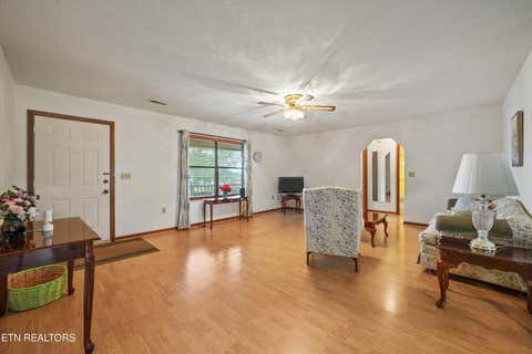 Tiny photo for 426 Woods View Circle, Kodak, TN 37764 (MLS # 1349740)