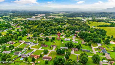 Tiny photo for 426 Woods View Circle, Kodak, TN 37764 (MLS # 1349740)