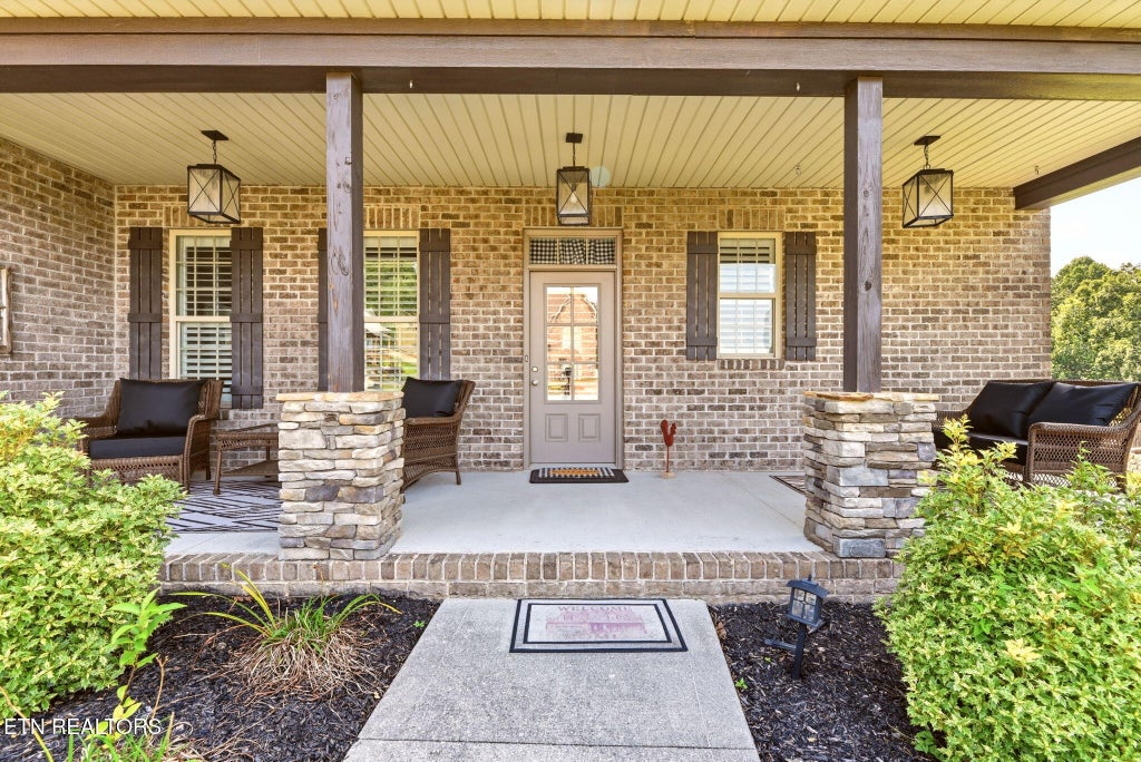 Photo of 103 Crest Pointe Lane, Oak Ridge, TN 37830 (MLS # 1351839)