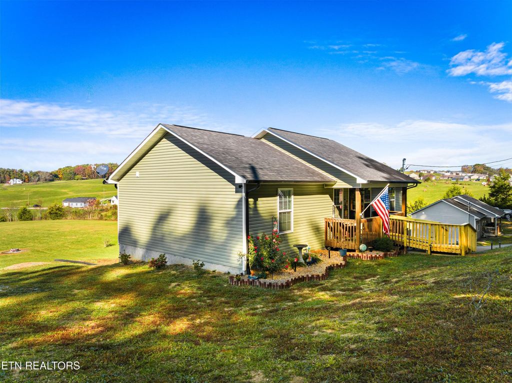 Photo of 689 Parsonage Rd, White Pine, TN 37890 (MLS # 1281165)