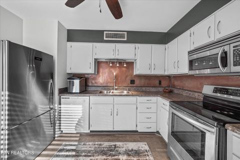 Tiny photo for 1930 Cherokee Bluff Drive, Knoxville, TN 37920 (MLS # 1328767)