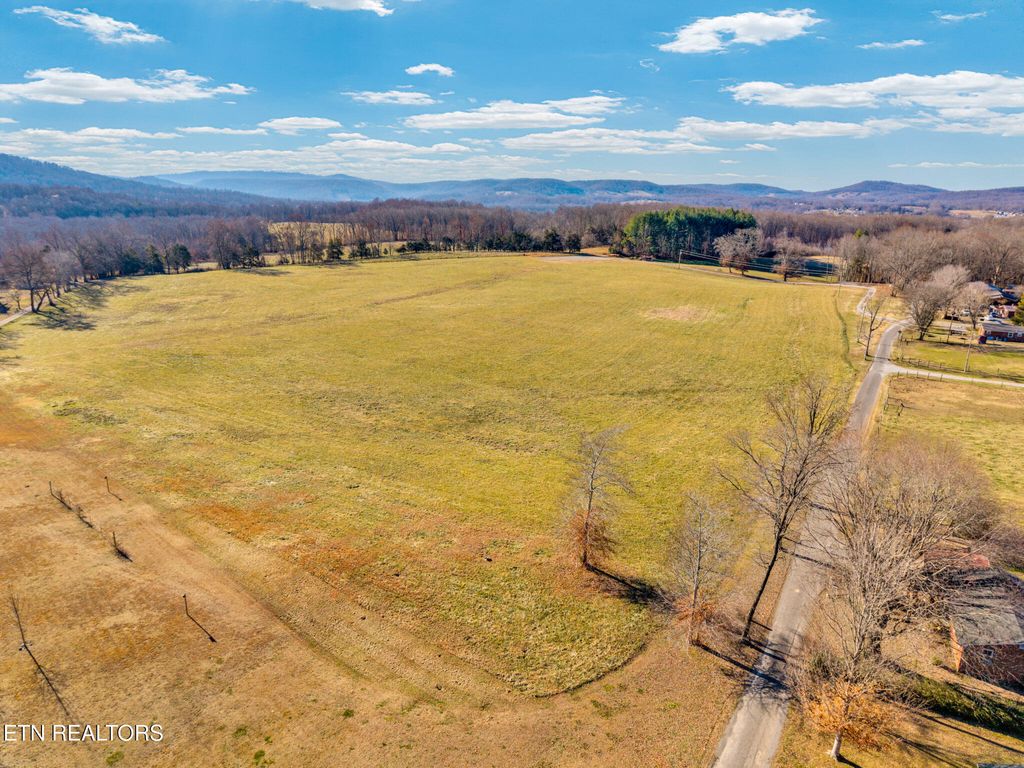 Photo of 0 Old Oak Hill Rd, Rickman, TN 38580 (MLS # 1324398)