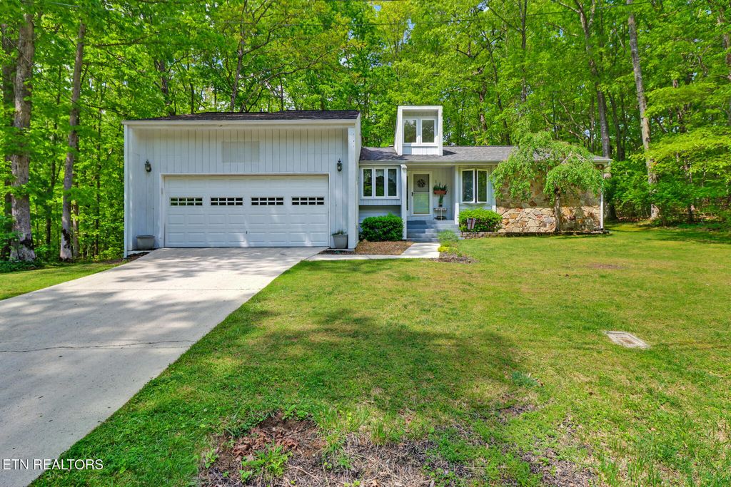 Photo of 111 Juniper Drive, Fairfield Glade, TN 38558 (MLS # 1301582)