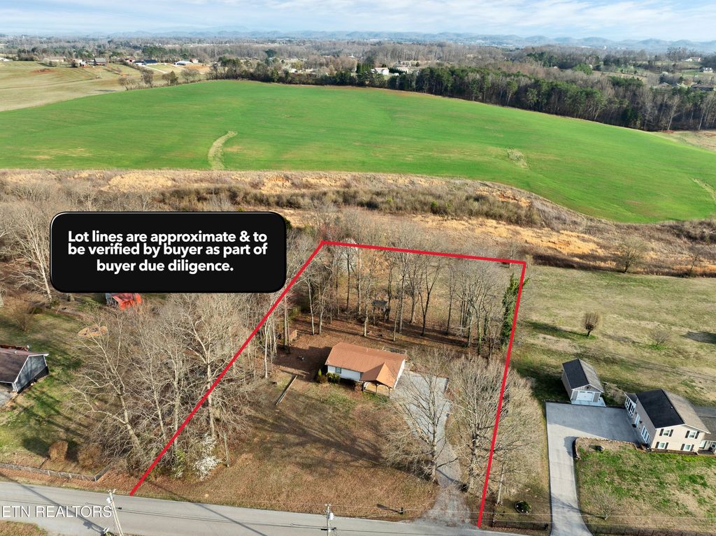 Photo of 314 Thompson Rd, Madisonville, TN 37354 (MLS # 1332805)