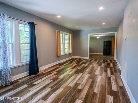 Tiny photo for 605 Shoemaker St, Athens, TN 37303 (MLS # 1341277)