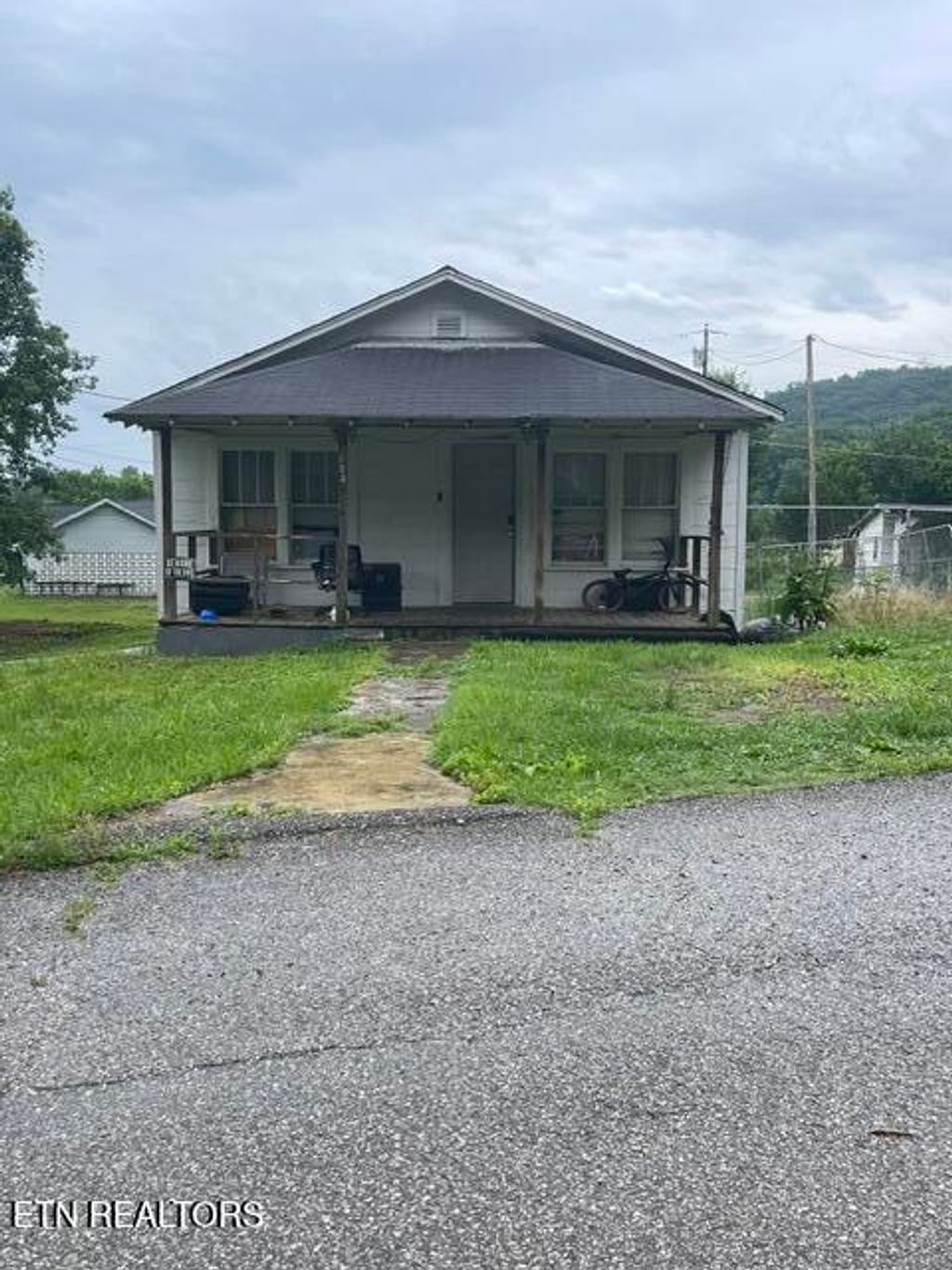Photo of 123 Redwood Drive, Harriman, TN 37748 (MLS # 1340152)