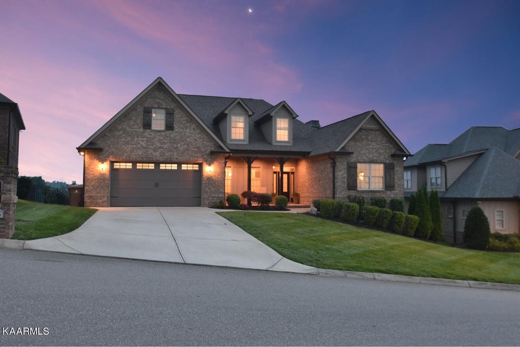 Photo of 636 Blowing Rock Lane, Knoxville, TN 37922 (MLS # 1231925)