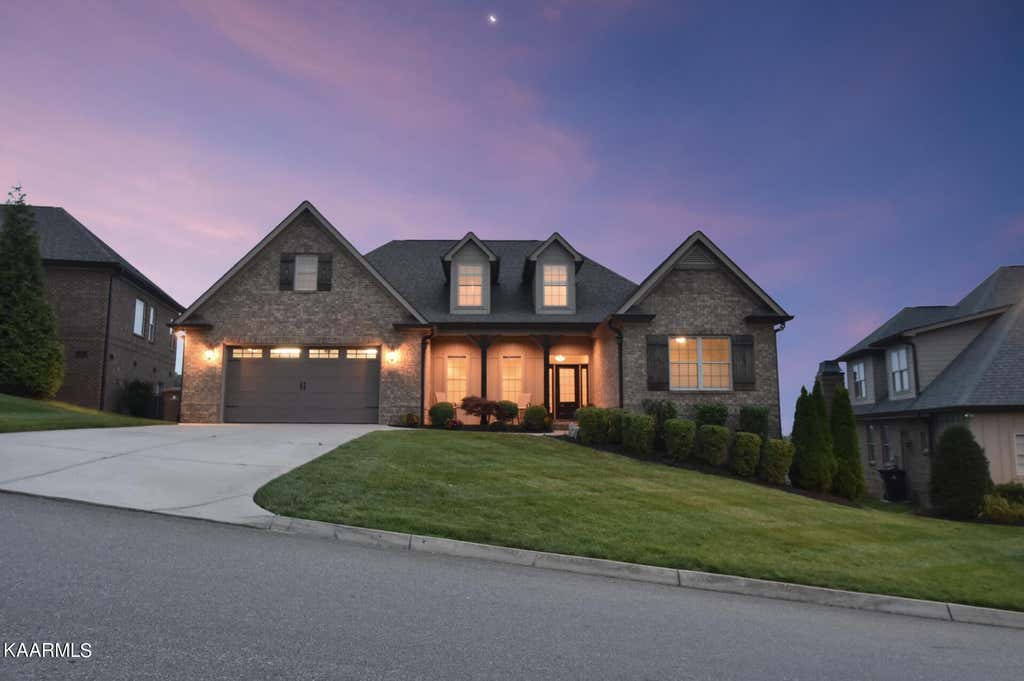 Photo of 636 Blowing Rock Lane, Knoxville, TN 37922 (MLS # 1231925)