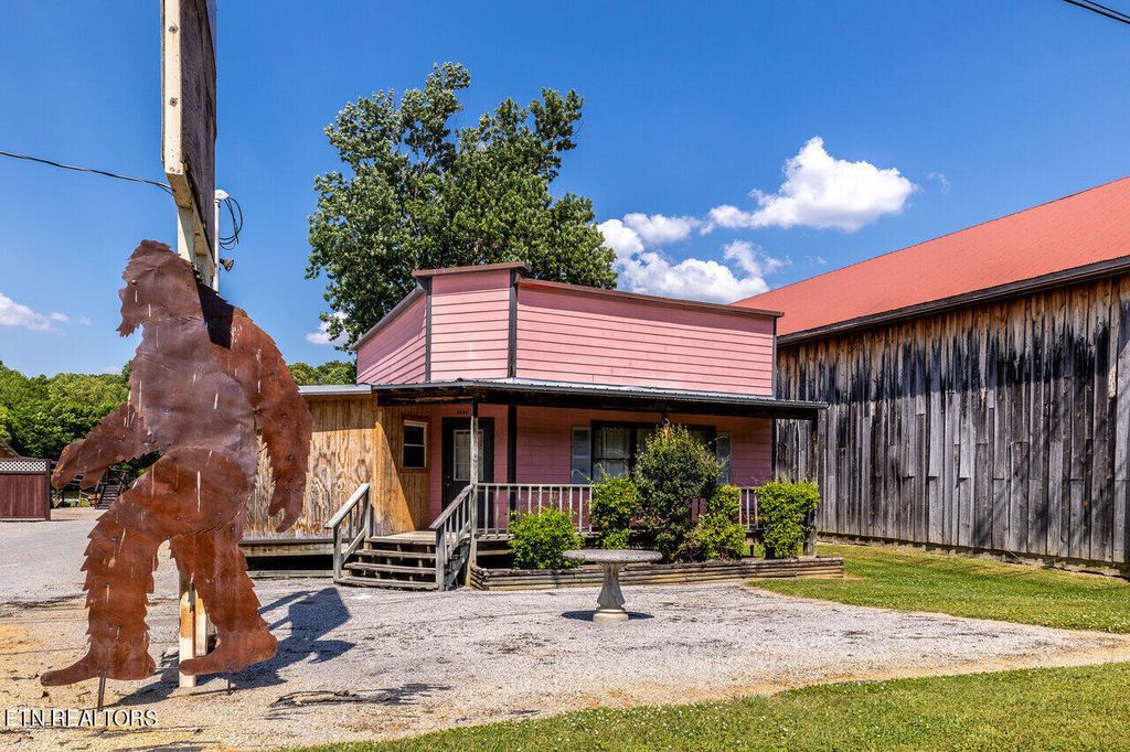 Photo of 4533 E Lamar Alexander Pkwy, Walland, TN 37886 (MLS # 1264805)