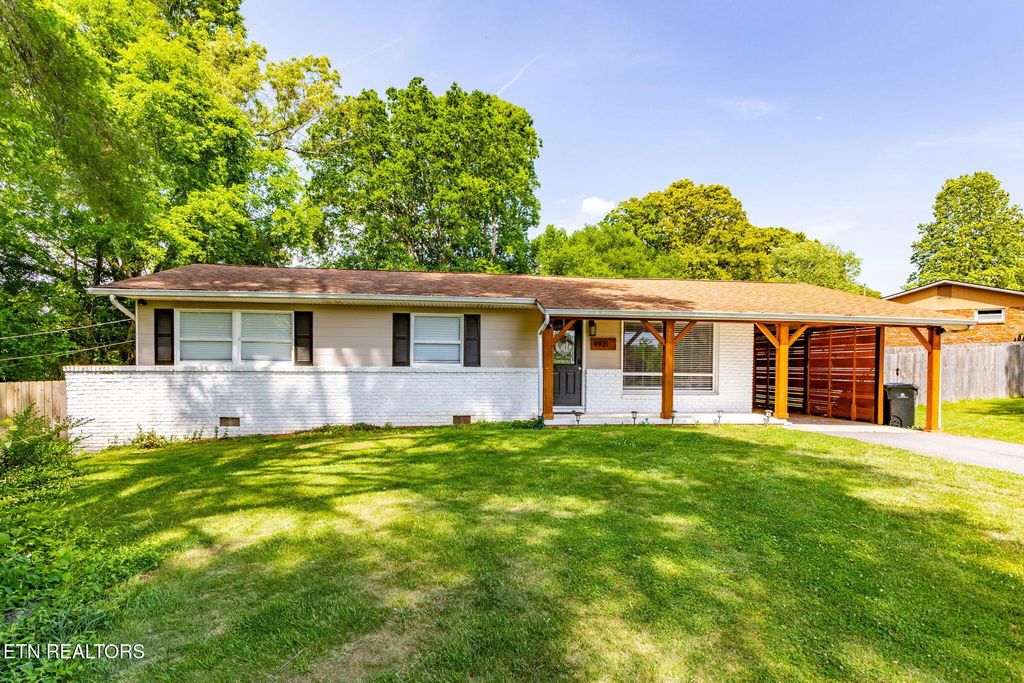 Photo of 4921 Gettysburg Rd, Knoxville, TN 37921 (MLS # 1338411)