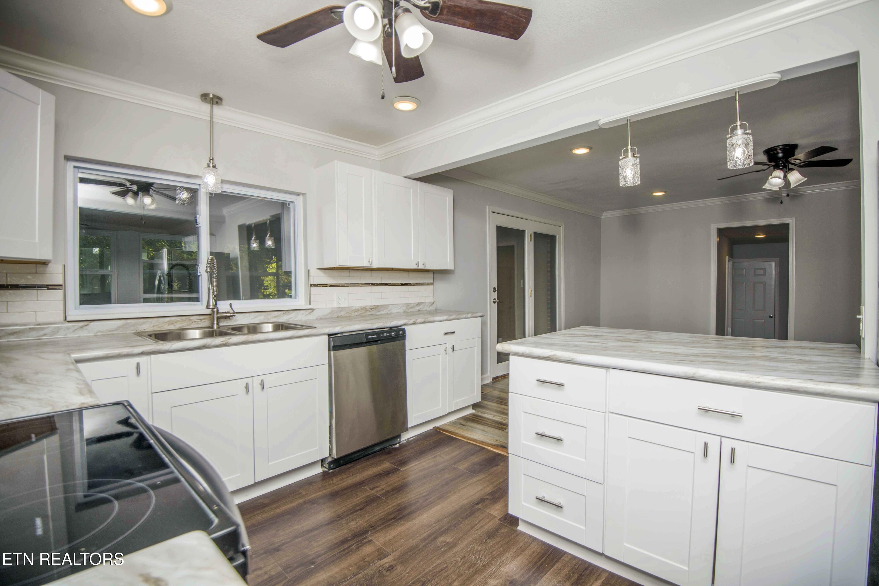 1124 Whites Mill Rd