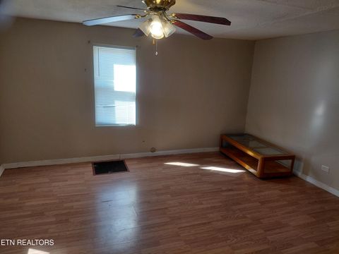 Tiny photo for 414 W Ash St, LaFollette, TN 37766 (MLS # 1329021)