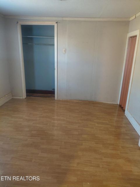 Tiny photo for 414 W Ash St, LaFollette, TN 37766 (MLS # 1329021)