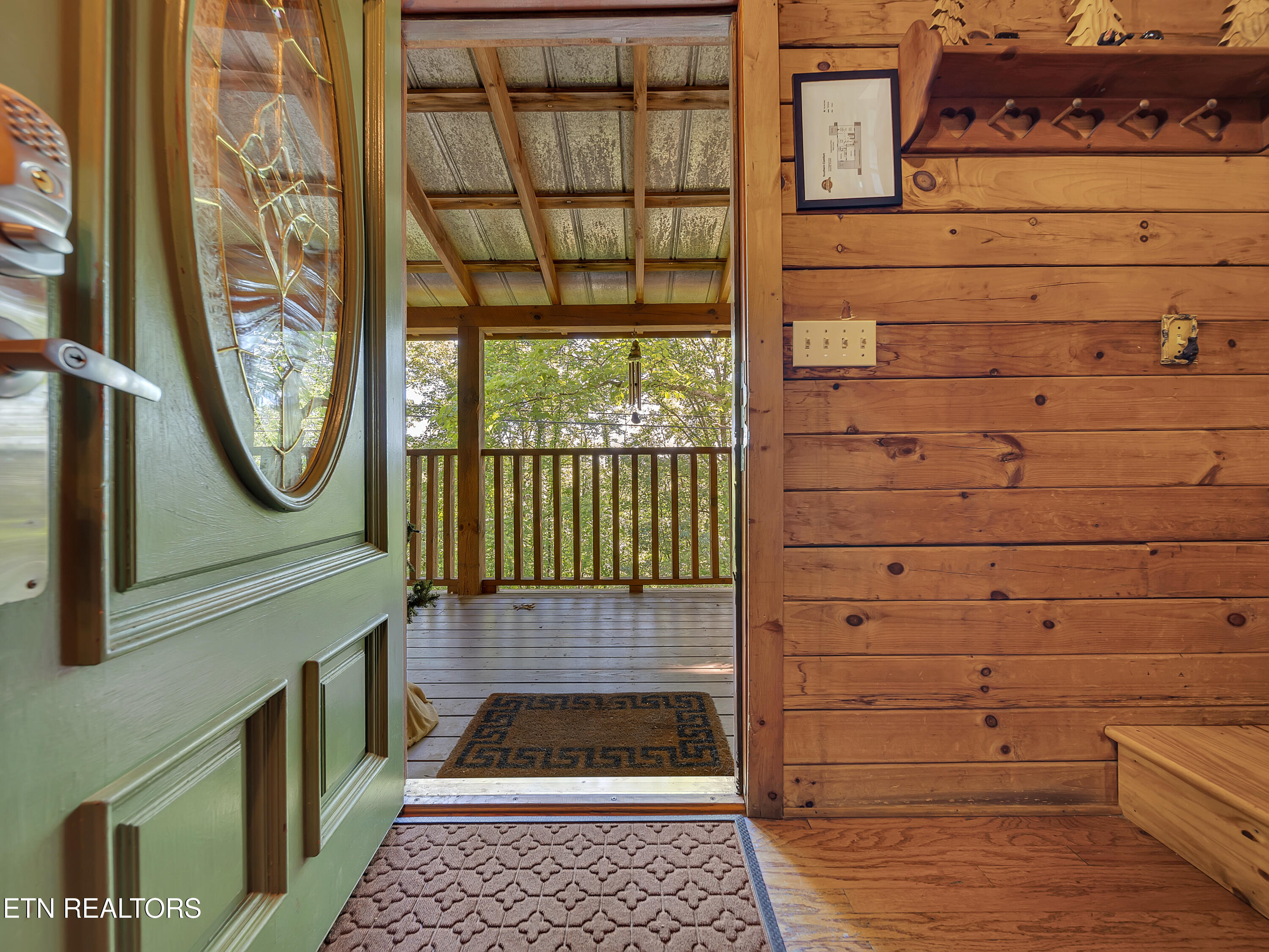 1518 Ridgecrest Drive