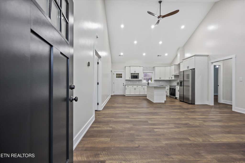 Photo of 136 Log Lane, Jacksboro, TN 37757 (MLS # 1348894)