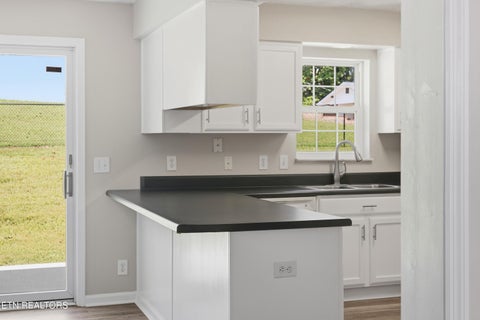 Tiny photo for 251 Woodland Drive, Harriman, TN 37748 (MLS # 1355929)