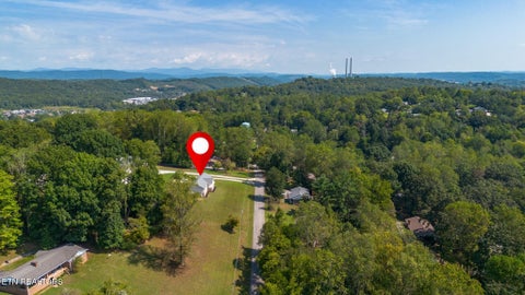 Tiny photo for 251 Woodland Drive, Harriman, TN 37748 (MLS # 1355929)