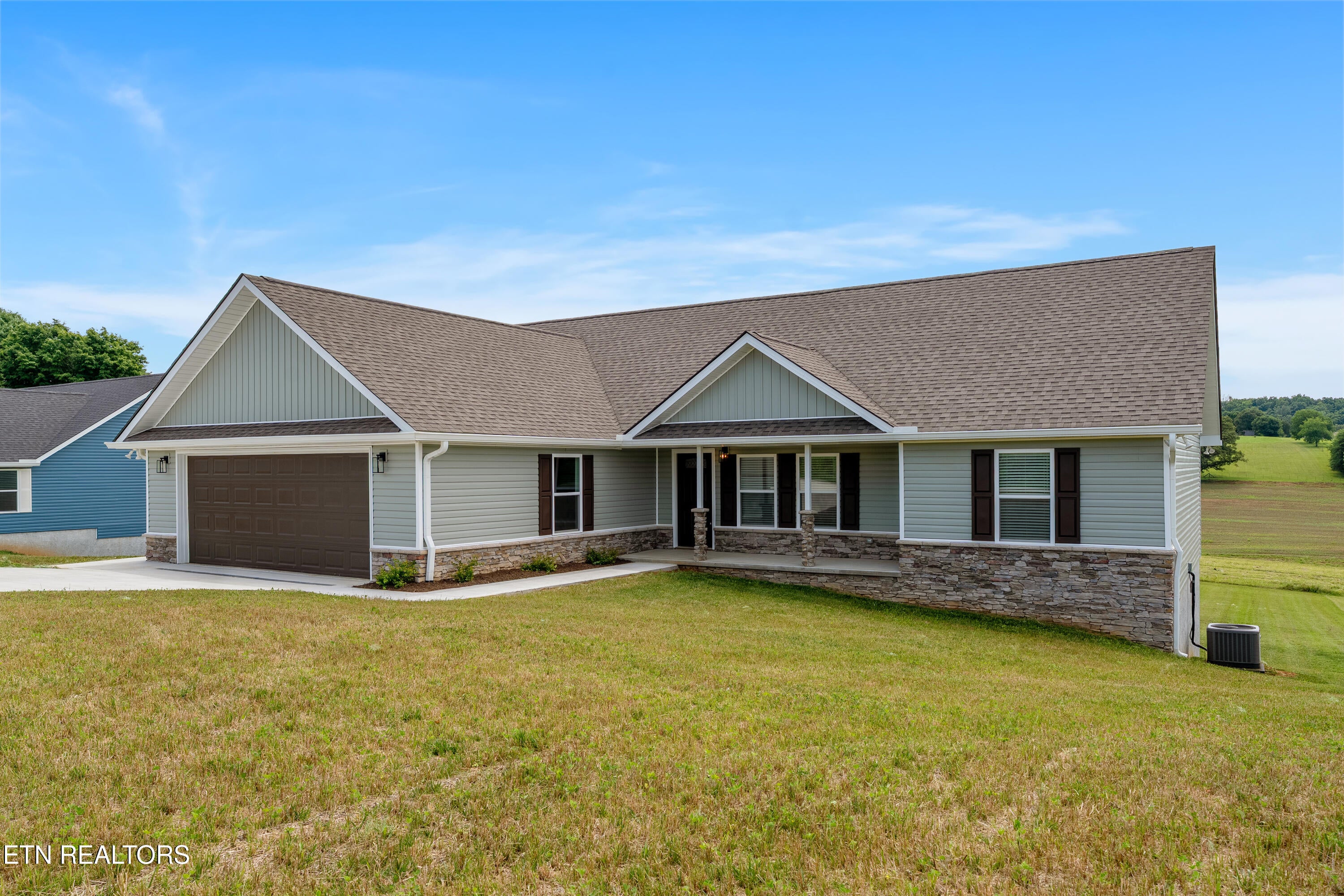 254 Thompson Rd
