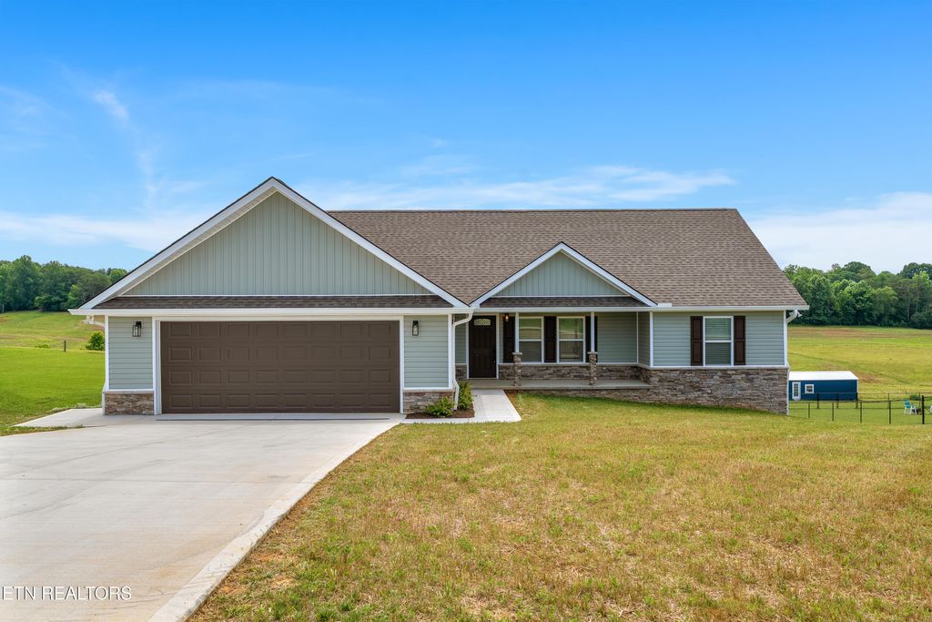 Photo of 254 Thompson Rd, Madisonville, TN 37354 (MLS # 1345952)