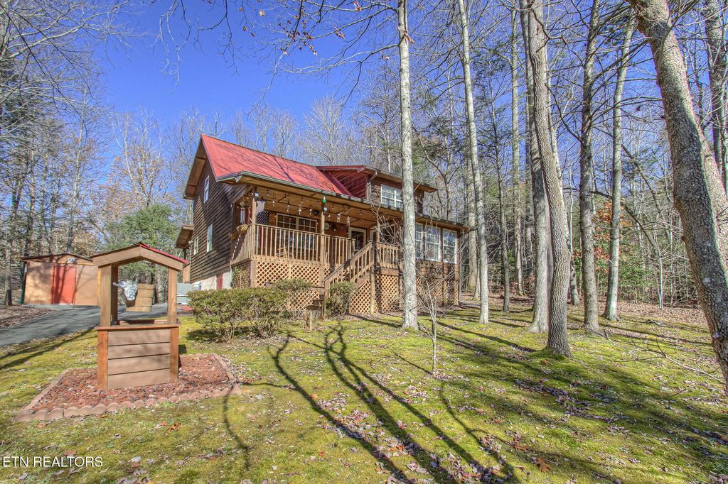 Photo of 4917 Latta Way, Gatlinburg, TN 37738 (MLS # 1322177)