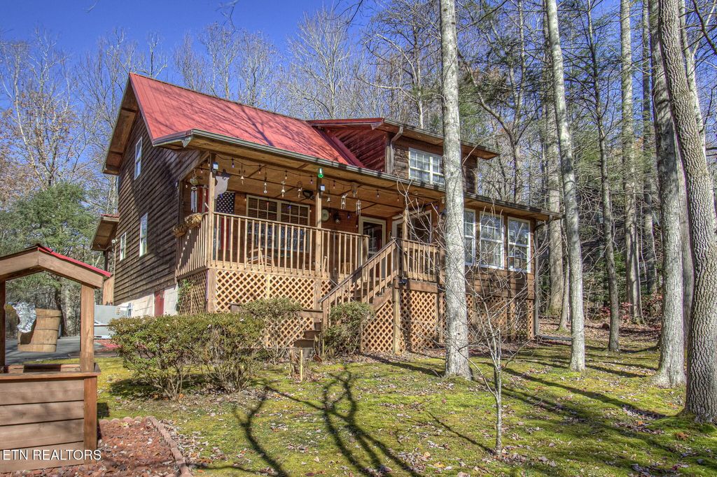 Photo of 4917 Latta Way, Gatlinburg, TN 37738 (MLS # 1322177)