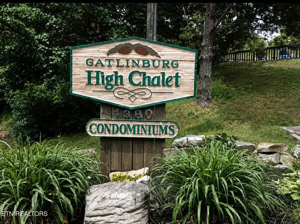 Photo of 1380 Ski View Drive #APT 1205, Gatlinburg, TN 37738 (MLS # 1354447)