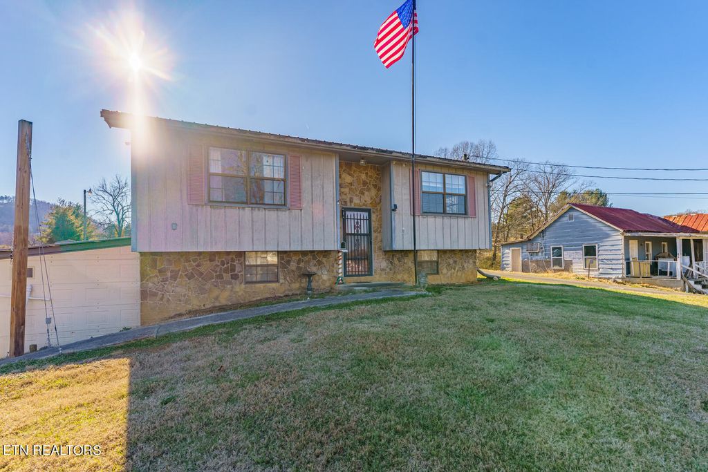 Photo of 415 Stout St, Tellico Plains, TN 37385 (MLS # 1248431)